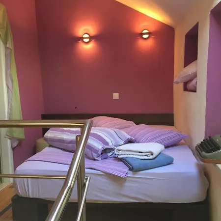 Elena * 斯普利特